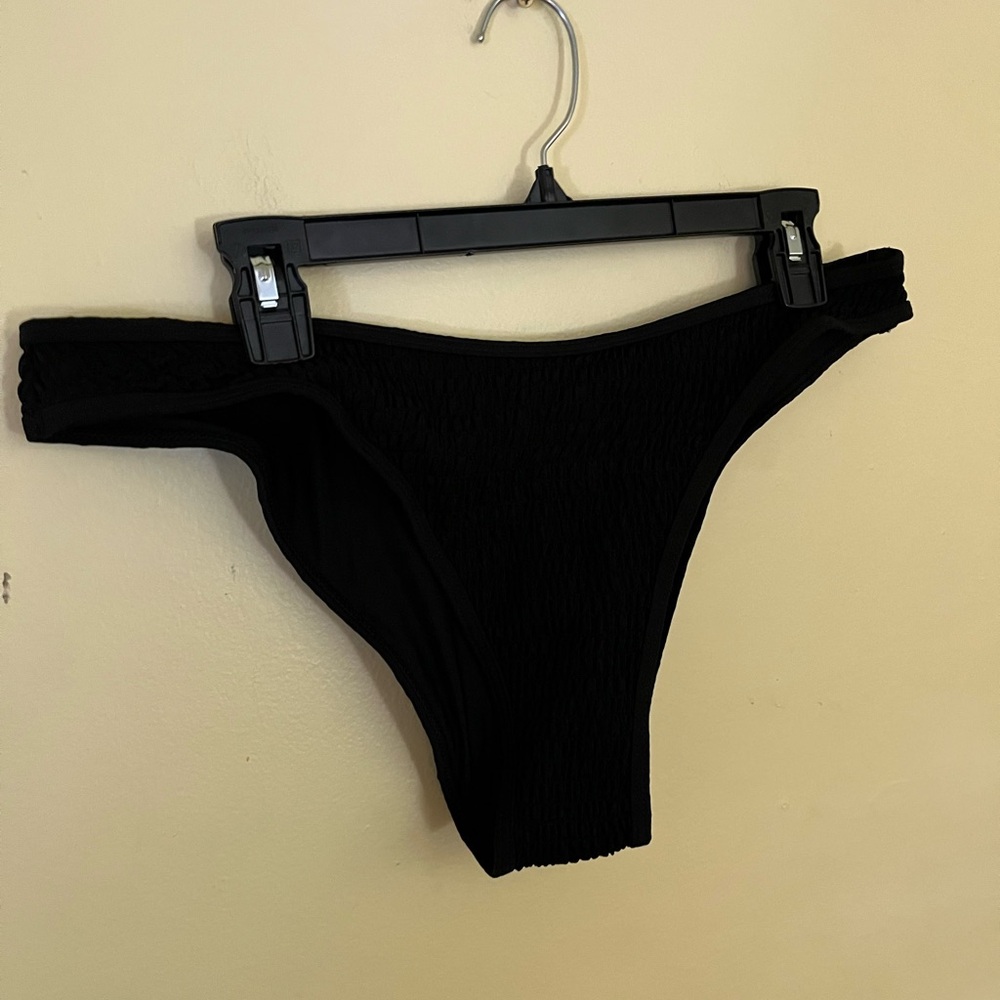 Kendall + Kylie Women’s Black Textured Bikini Bottoms Size XL